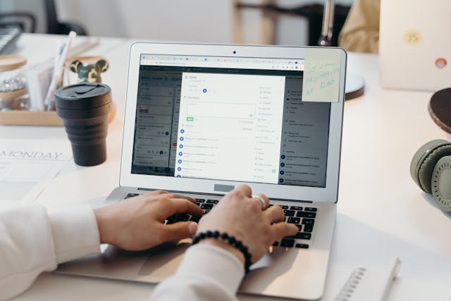 E-mailing